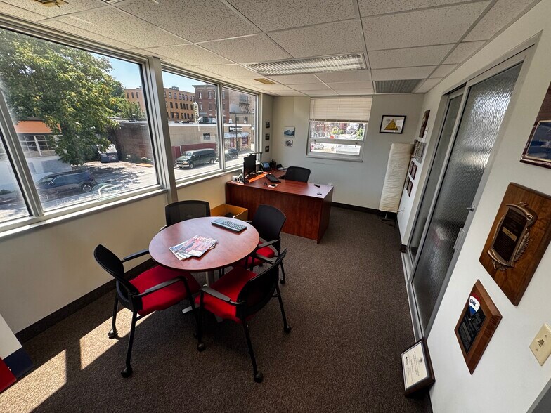 More Photos Of 162 Harding St, Worcester General Retail For Lease