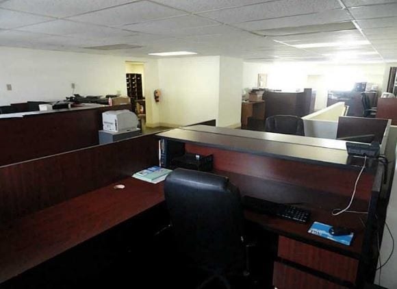 More Photos Of 13977-13981 SW 140th St, Miami Light Distribution For Sale