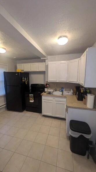 More Photos Of 1874 Marloes Ave, Cleveland Apartments For Sale