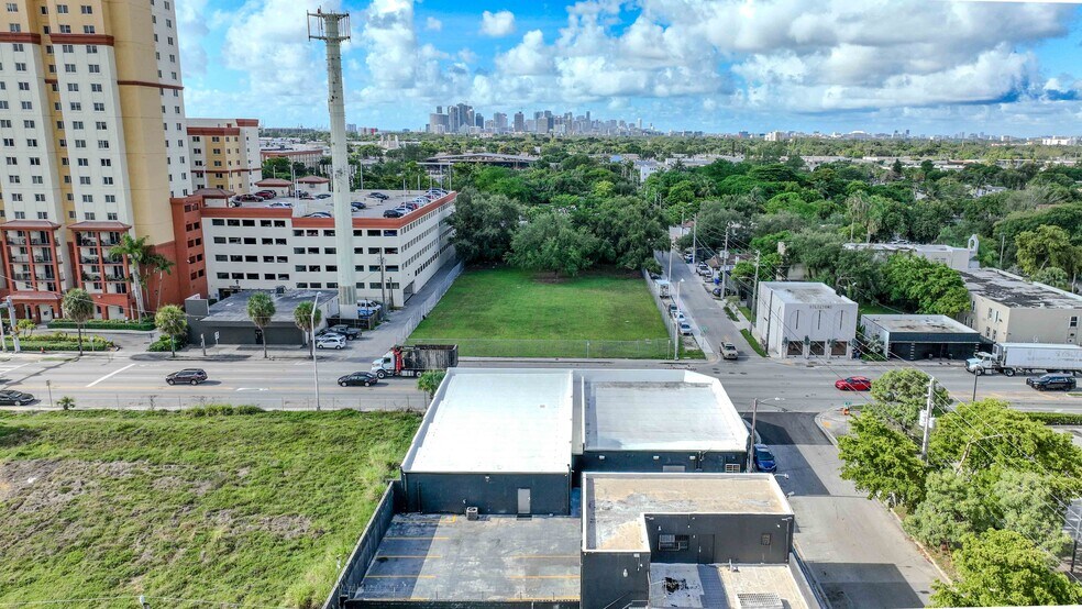 More Photos Of 101-103 NE 79th St, Miami Loft Creative Space For Sale