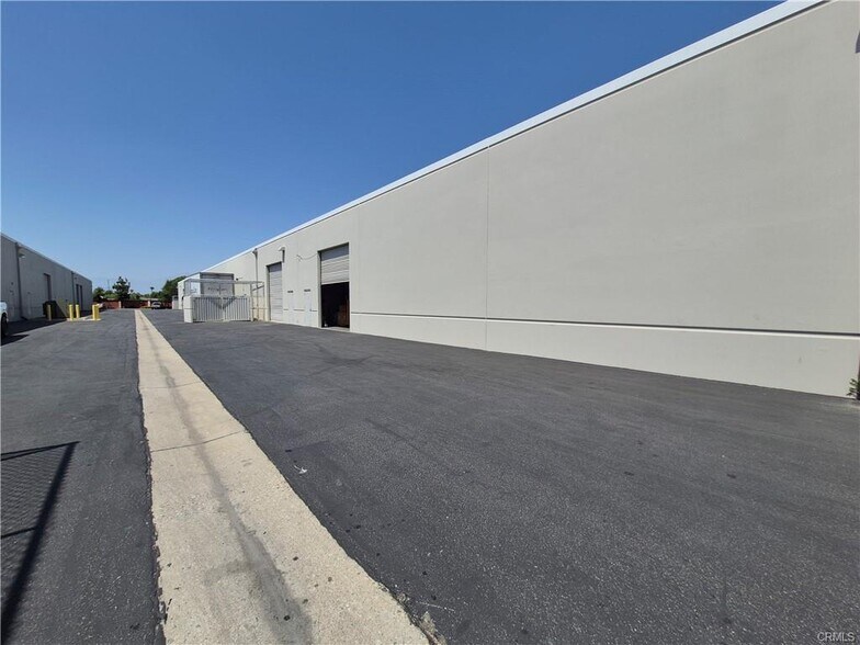 More Photos Of 15370 Fairfield Ranch Rd, Chino Hills Warehouse For Sale
