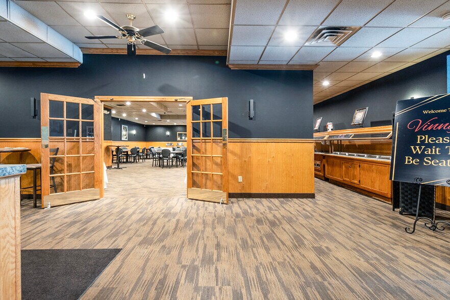 More Photos Of 425 Ridge Rd, Newton Falls Restaurant For Sale