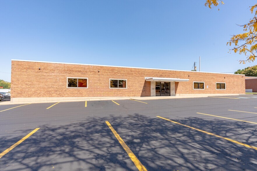 More Photos Of 975 E Tallmadge Ave, Akron Warehouse For Sale