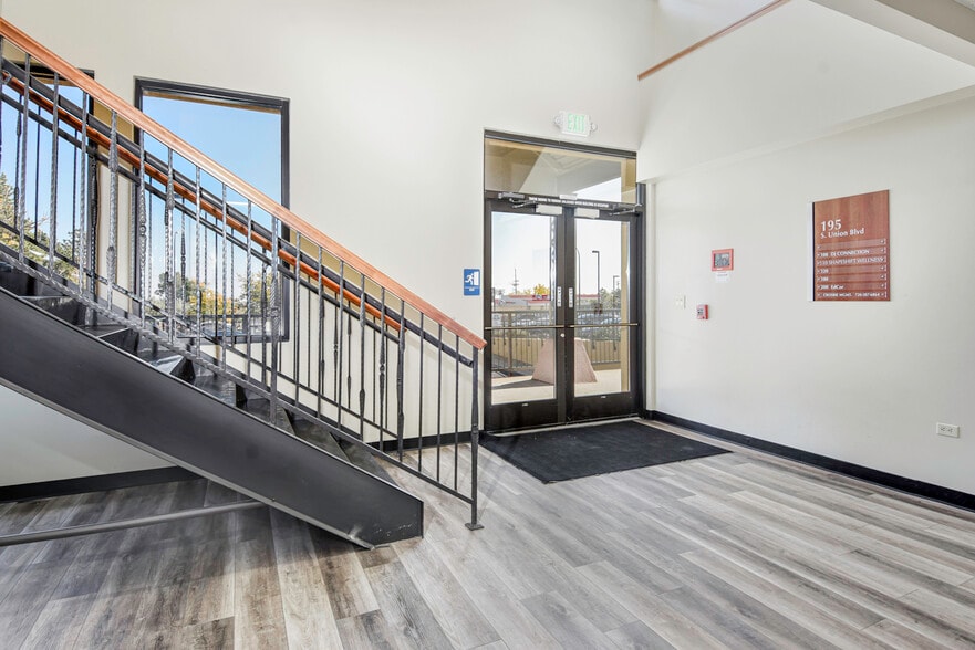 More Photos Of 195 S Union Blvd, Lakewood Storefront Retail Office For Lease