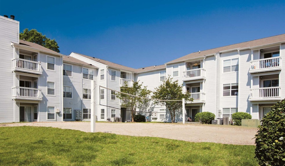 More Photos Of 3001 Reflections Way, Virginia Beach Apartments For Sale