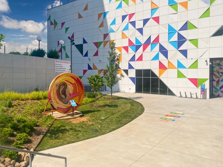 More Photos Of W 3rd St, Winston-Salem Coworking Space