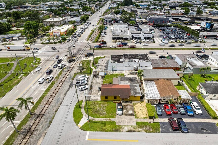 More Photos Of 7201 Bird Rd, Miami Storefront For Sale