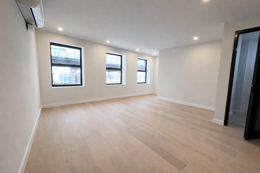 Primary Photo Of 294 Atlantic Ave, Brooklyn Storefront Retail Residential For Lease