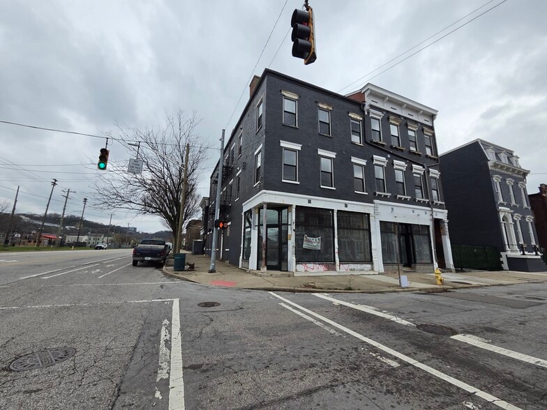 Primary Photo Of 2022-2024 Freeman Ave, Cincinnati Apartments For Lease