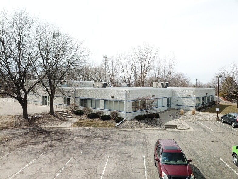 More Photos Of 4155 Old Sibley Memorial Hwy, Eagan Research And Development For Sale
