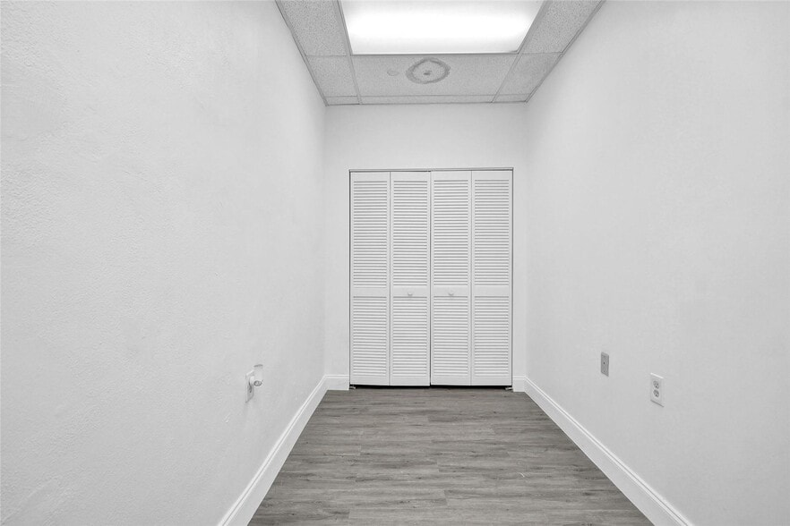 More Photos Of 201-211 E Hallandale Beach Blvd, Hallandale Beach Medical For Lease