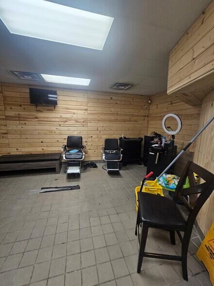 More Photos Of 724 S Eddy St, Pecos Storefront Retail Residential For Lease