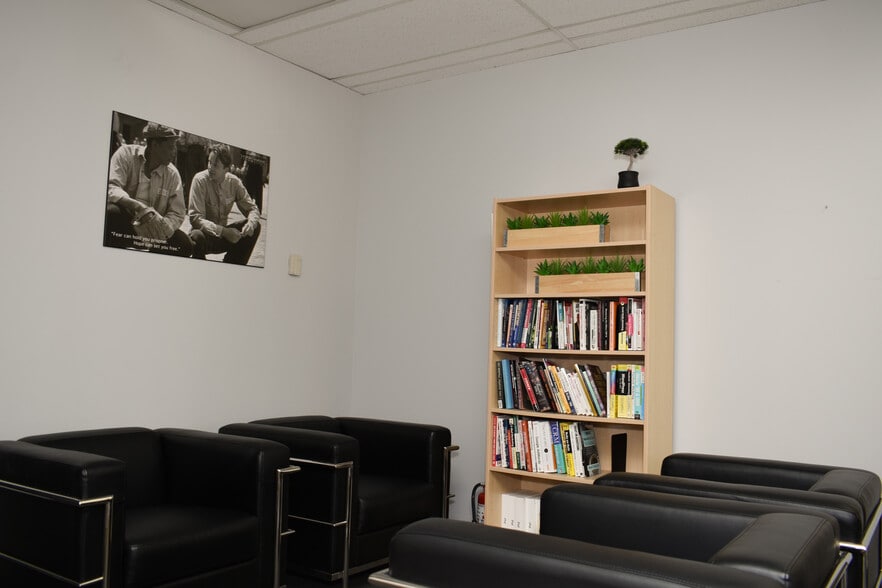 More Photos Of 602 12th Ave SW, Calgary Office For Sale