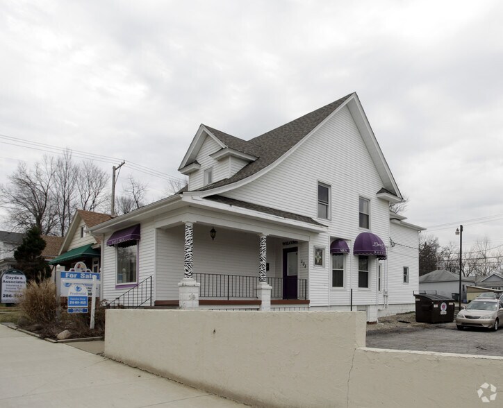 Primary Photo Of 404 E Lincolnway, Valparaiso Office For Sale