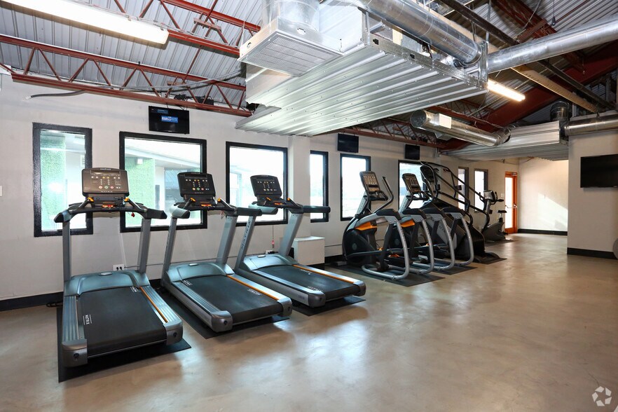 More Photos Of 2021 Guadalupe St, Austin Coworking Space