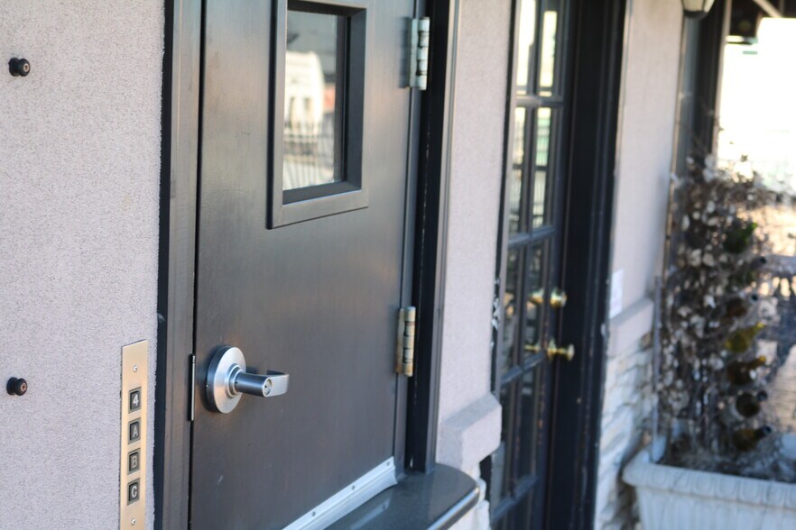 More Photos Of 111 E Erwin St, Tyler Storefront Retail Office For Lease