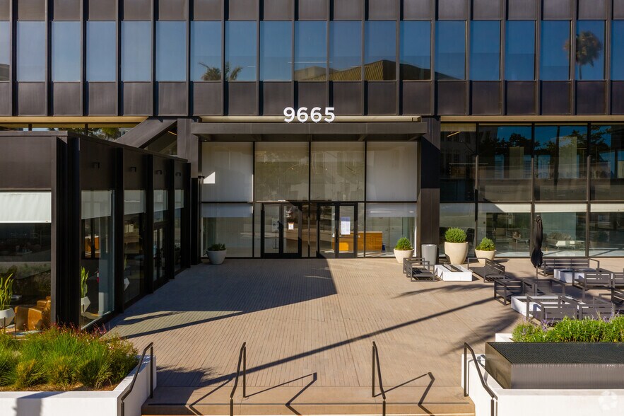 More Photos Of 9665 Wilshire Blvd, Beverly Hills Office For Lease