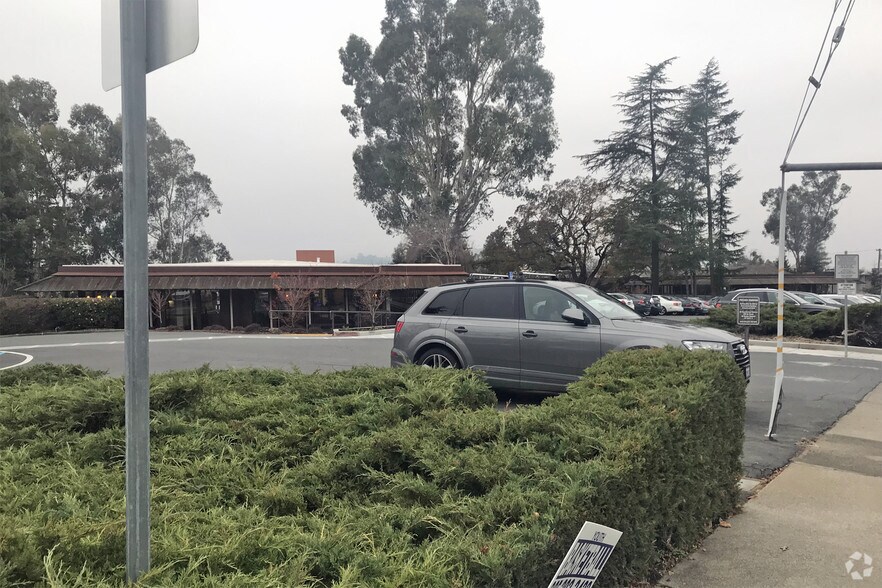 More Photos Of 1855 San Miguel Dr, Walnut Creek Medical For Lease