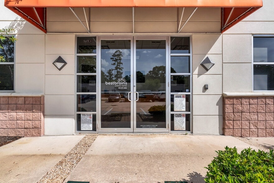 More Photos Of 6707 Sterling Ridge Dr, The Woodlands Medical For Lease
