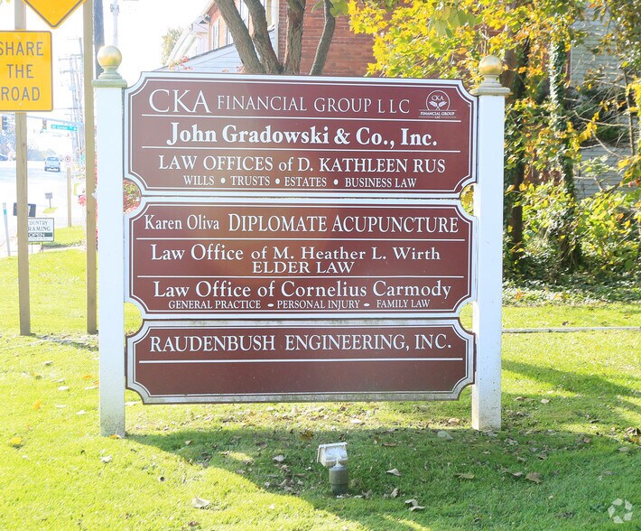 More Photos Of 107 Mt Carmel Rd, Parkton Storefront For Lease