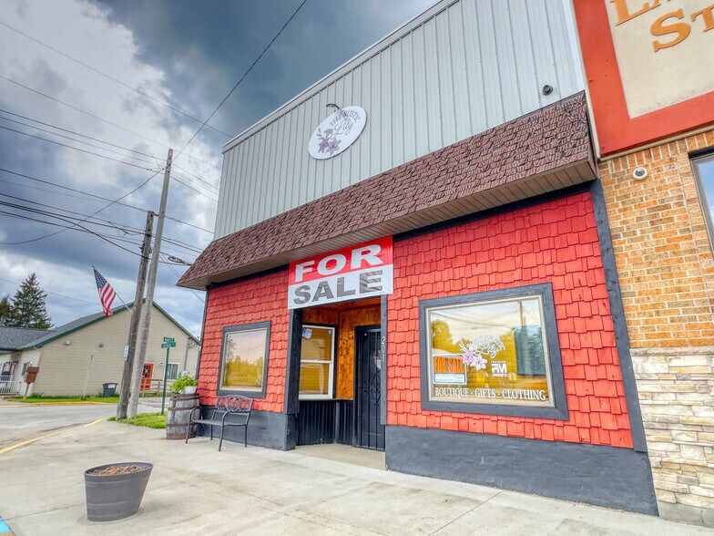 More Photos Of 201 State St, Luther Specialty For Sale