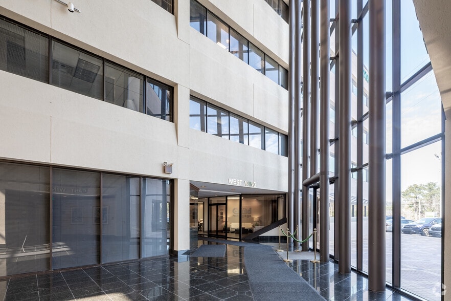 More Photos Of 2700 Highway 280 S, Birmingham Office For Sale