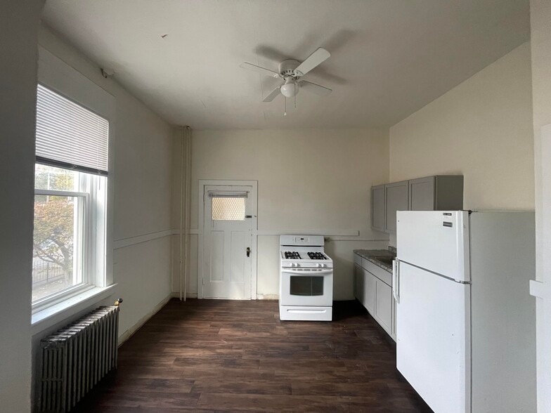 More Photos Of 7425-7429 S Broadway, Saint Louis Apartments For Sale