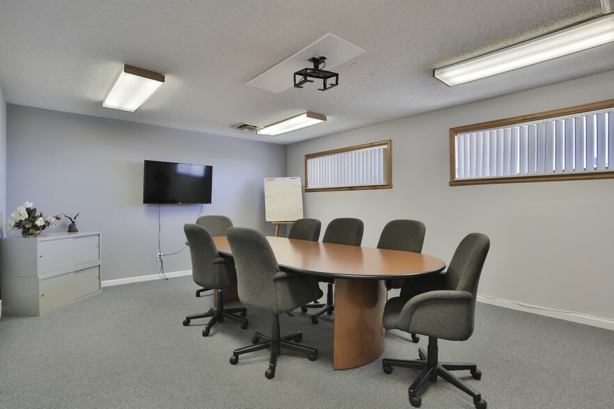 More Photos Of 12640 W Cedar Dr, Lakewood Office For Lease