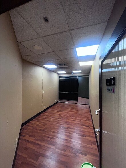 More Photos Of 900 W 49th St, Hialeah Medical For Lease