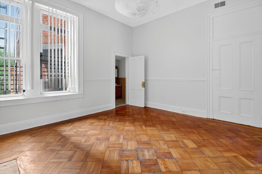 More Photos Of 1404 Madison Ave, Baltimore Apartments For Sale