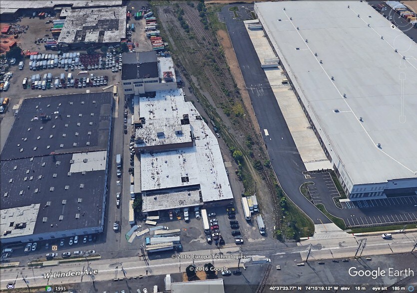 More Photos Of 601 W Linden Ave, Linden Manufacturing For Lease