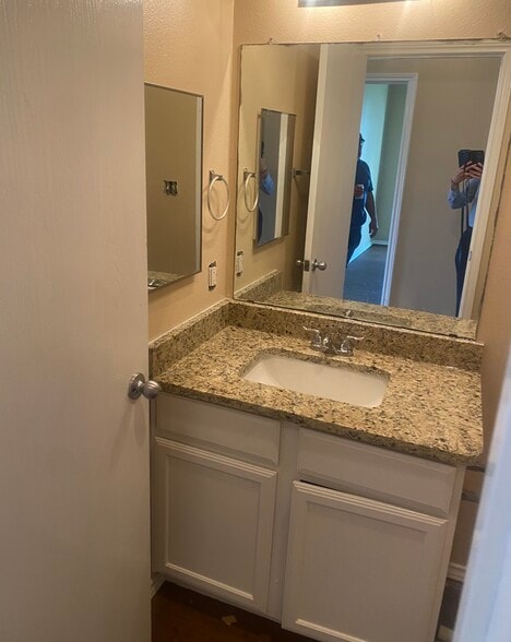 More Photos Of 1000 Diamond Dr, Boerne Apartments For Sale