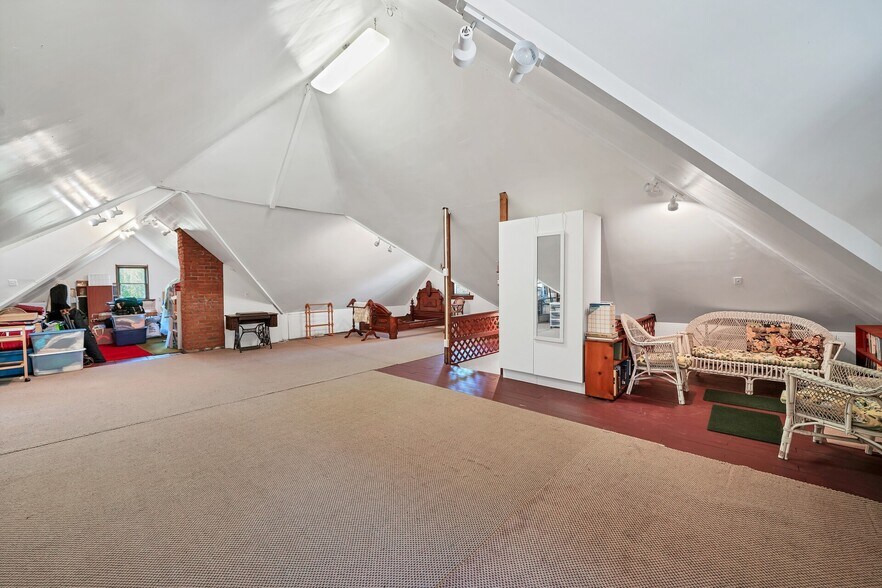 More Photos Of 45 Main St, Califon Office Residential For Sale