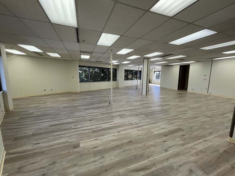 More Photos Of 710 Lakeway Dr, Sunnyvale Office For Lease