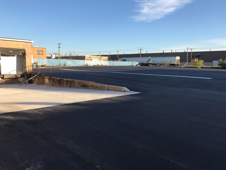 2375 Pratt Blvd, Elk Grove Village, IL 60007 Industrial For Lease