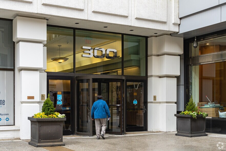 More Photos Of 300 Delaware Ave, Wilmington Office For Lease