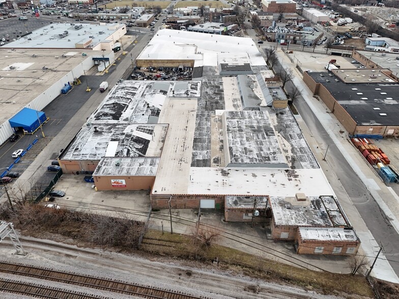 More Photos Of 1750 N Kilbourn Ave, Chicago Warehouse For Lease