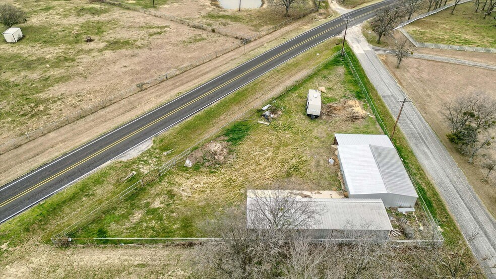 More Photos Of FM 902 and Cobler Road, Collinsville Light Distribution For Lease