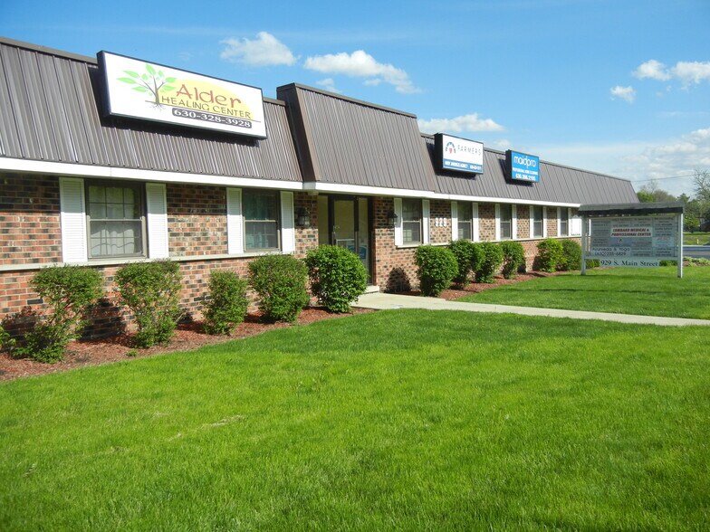 More Photos Of 929 S Main St, Lombard Office For Lease