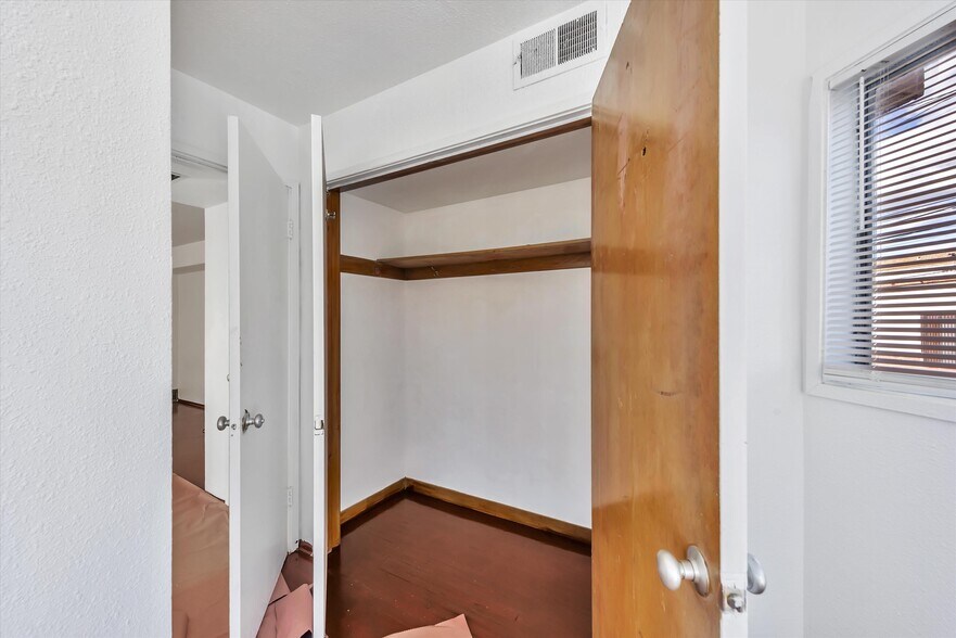 More Photos Of 6033 Foothill Blvd, Oakland Apartments For Sale