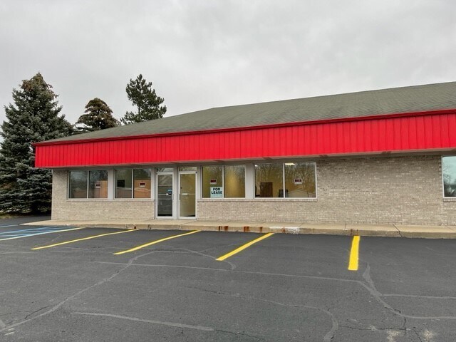 More Photos Of 360 E Grand Blanc Rd, Grand Blanc Office For Lease
