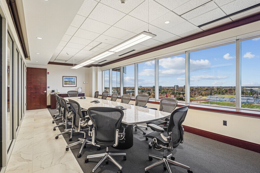 More Photos Of 333 Earle Ovington Blvd, Uniondale Office For Lease