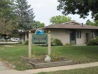 Primary Photo Of 102 8th Ave NW, Oelwein Apartments For Sale