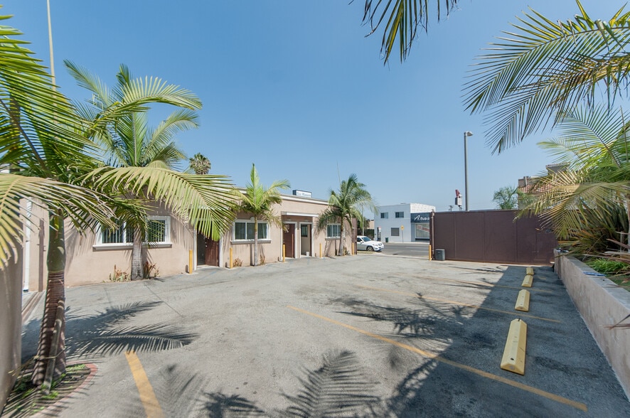 More Photos Of 5010 W Washington Blvd, Los Angeles Land For Lease