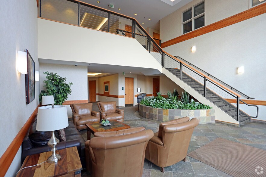 More Photos Of 1520 W Canal Ct, Littleton Office For Lease