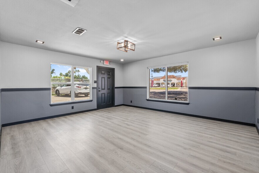 More Photos Of , McAllen General Retail For Sale