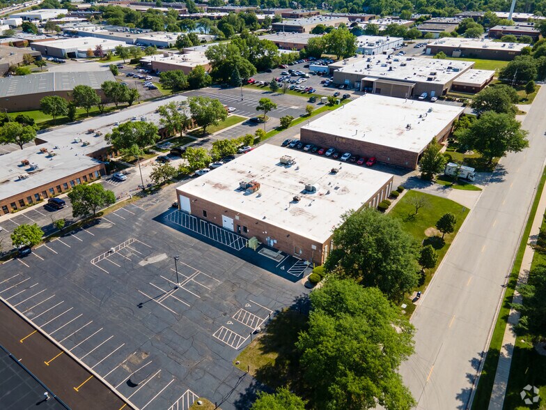 More Photos Of 16W260 83rd St, Burr Ridge Manufacturing For Lease