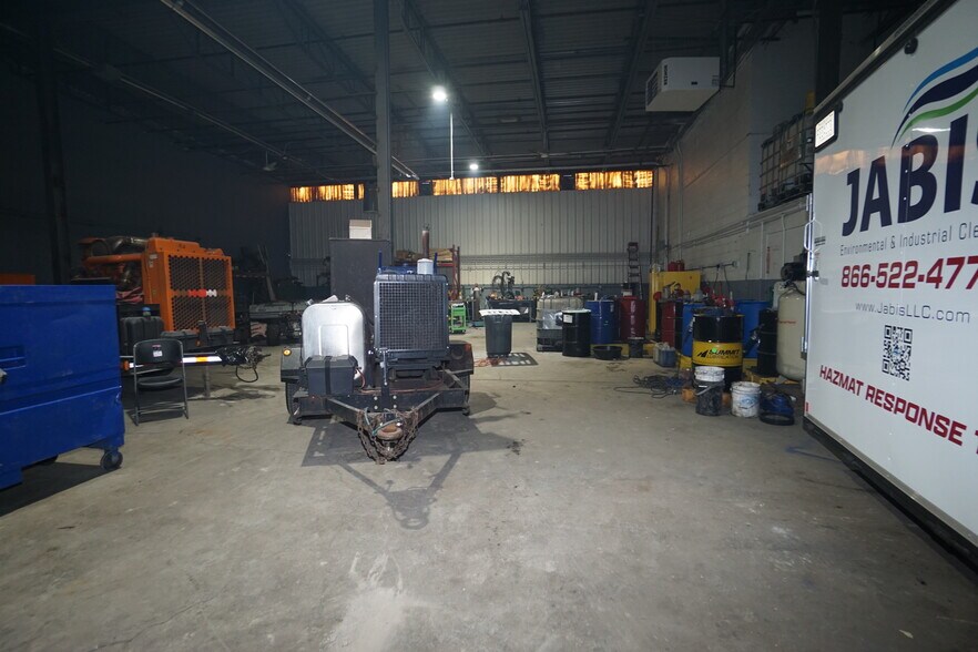 More Photos Of 12950 Haggerty Rd, Belleville Manufacturing For Lease