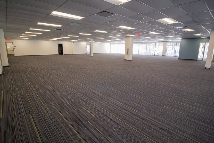 More Photos Of 20 Madison Avenue Ext, Albany Office For Lease