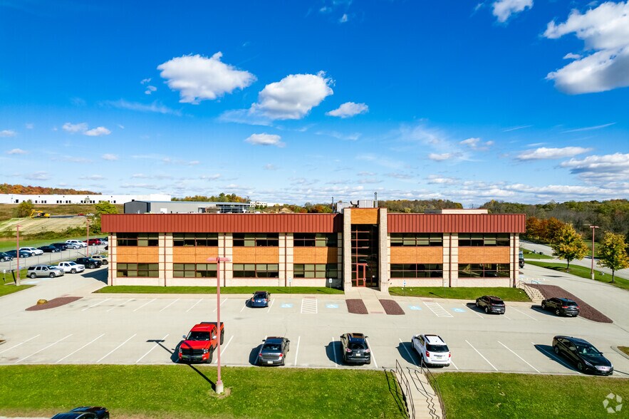 More Photos Of 631 Excel Dr, Mount Pleasant Medical For Lease